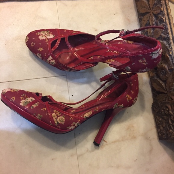 Nine West Ladies heels - Picture 2 of 2